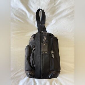 Tumi | Black Brown Leather | Alpha Bravo Monterey Sling Bag Travel Business